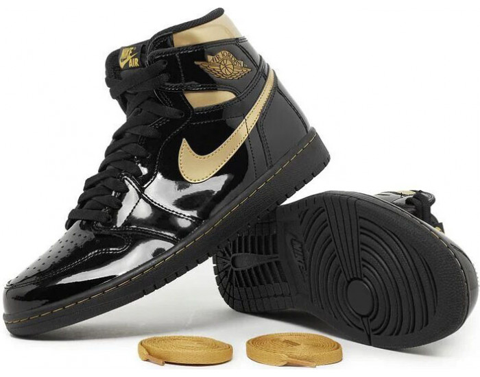 Nike Air Jordan 1 Retro Black Metallic Gold