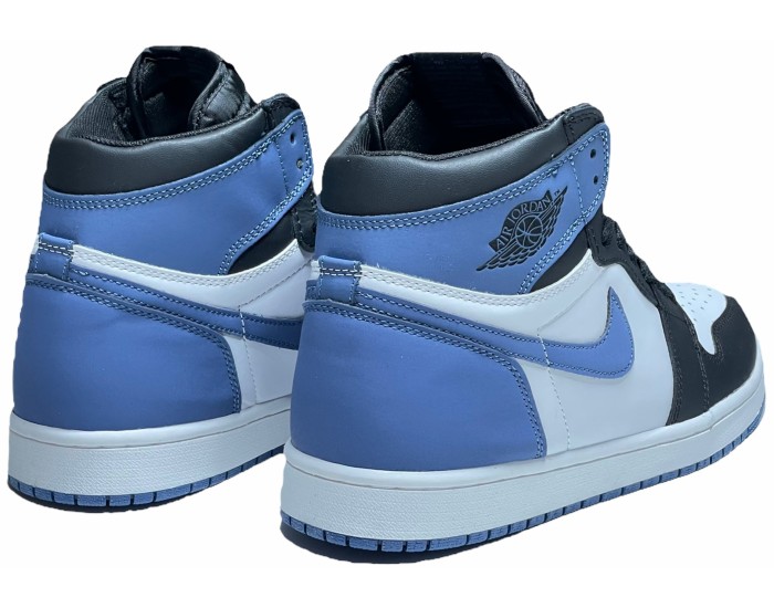 Nike Air Jordan 1 Retro High Blue Moon